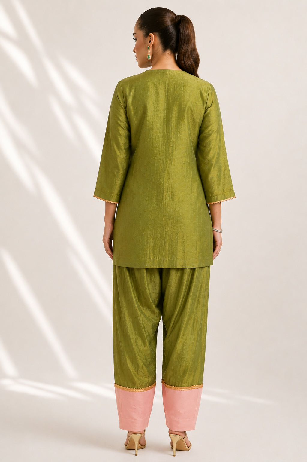 Pankh Kurta Set